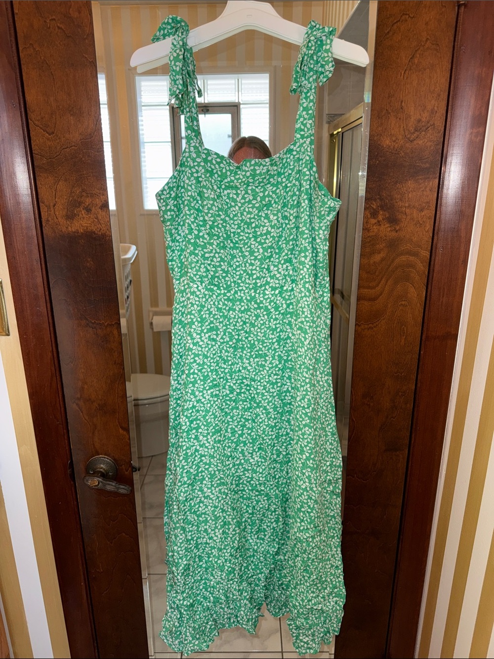 Draper James Green and White Floral Tie-Shoulder Maxi Dress